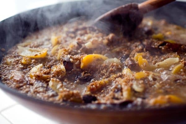 Bulgur Pilaf With Dried Fruit and Nuts