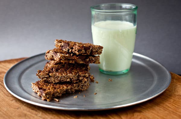 Granola Bars With Chocolate