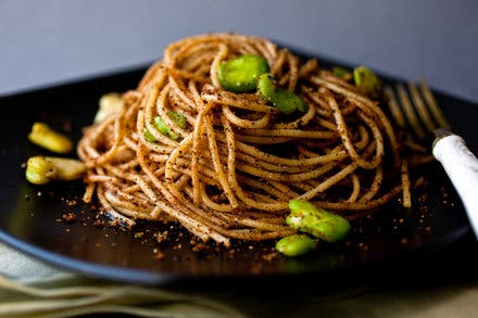 Spaghetti With Fava Beans, Bread Crumbs and Marjoram