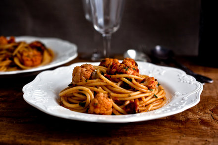 Image for Pasta With Cauliflower, Spicy Tomato Sauce and Capers