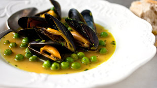 Image for Curry-Laced Moules à la Marinière With Fresh Peas