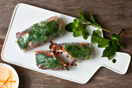 Image for Spring Rolls With Shrimp, Red Rice and Herbs