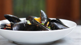 Image for Spicy Mussels With Cauliflower, Basil and Lime