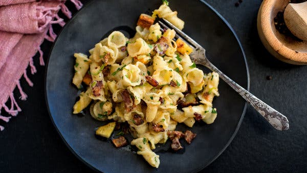 Pasta With Parsnips and Bacon