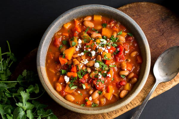 Vegetarian Chili With Winter Vegetables
