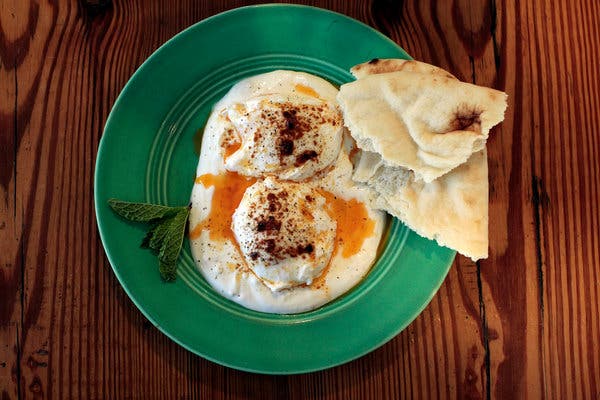 Poached Eggs With Mint and Yogurt