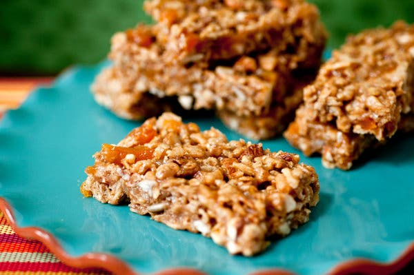 Almond-Apricot Granola Bars