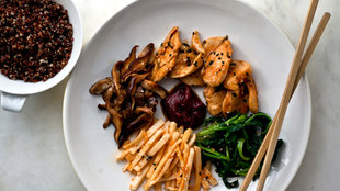 Image for Bibimbap With Chicken and Mushrooms