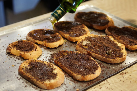 Image for Bread With Chocolate and Olive Oil