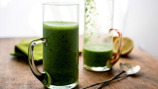 Image for Pear Smoothie With Spinach, Celery and Ginger