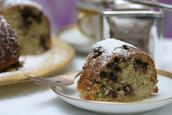 Banana Chocolate-Chip Tea Cake