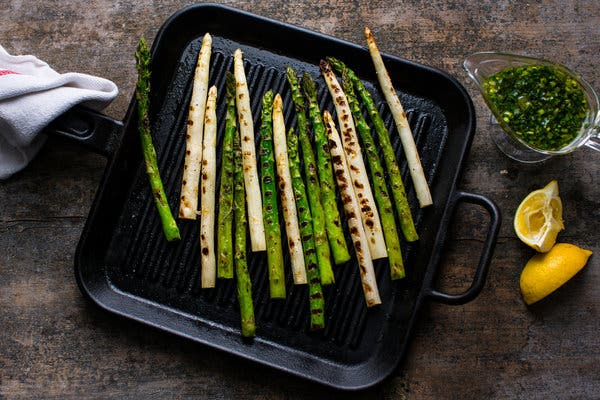 Grilled Asparagus With Lemon Dressing