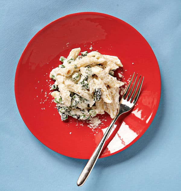 Penne With Ricotta and Asparagus