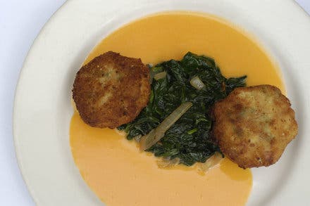 Crab Cakes With Crystal Beurre Blanc