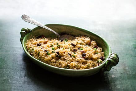 Armenian Rice Pilaf With Raisins and Almonds