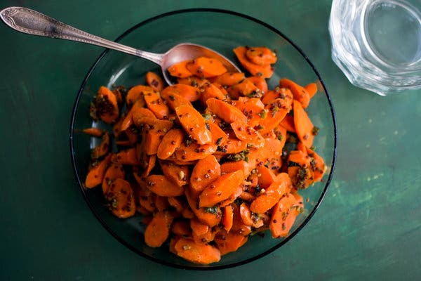 Sautéed Spicy Carrots With Black Quinoa