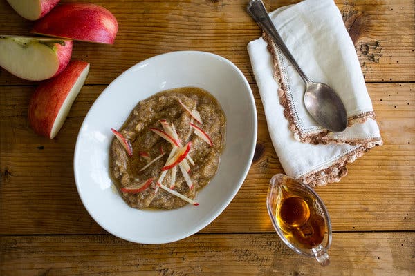 Amaranth Porridge With Grated Apples and Maple Syrup