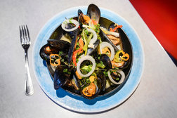 Image for Red Stripe-Steamed Mussels