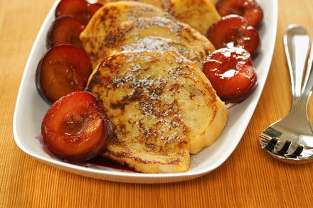 French Toast With Cinnamon Plums