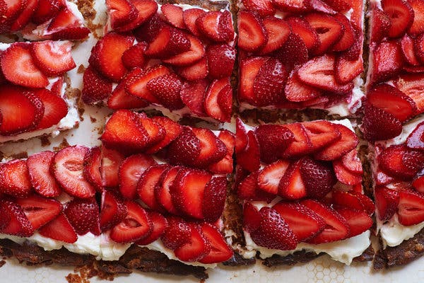 Simplest Strawberry Tart