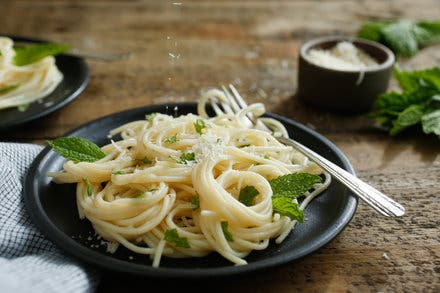 Pasta With Mint and Parmesan