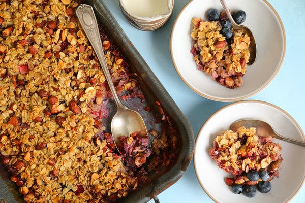 Baked Oatmeal With Berries and Almonds