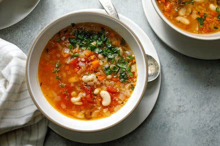 Hearty Quinoa and White Bean Soup