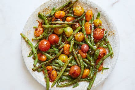 Blistered Green Beans and Tomatoes With Honey, Harissa and Mint