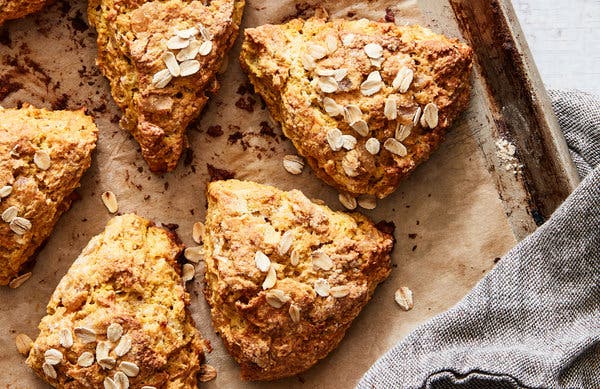 Pumpkin-Ginger Oat Scones