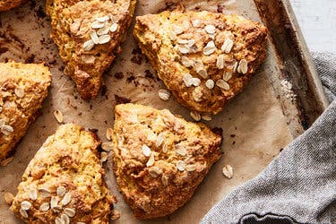 Pumpkin-Ginger Oat Scones