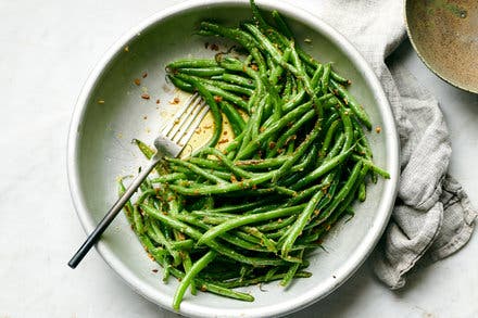 Green Beans With Ginger and Garlic