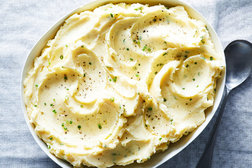 Image for Slow Cooker Mashed Potatoes With Sour Cream and Chives