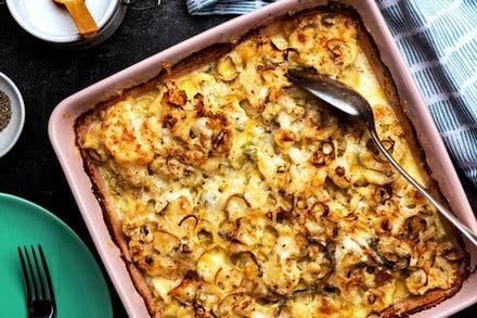 Cauliflower Gratin With Leeks and White Cheddar