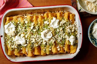 Chicken Enchiladas With Salsa Verde 