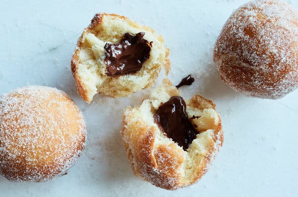 Molten Chocolate Doughnut Holes