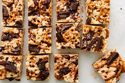 Rice Krispies Treats With Chocolate and Pretzels