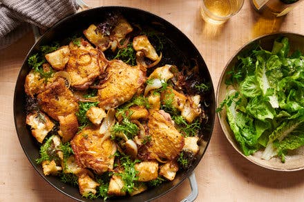 Chicken With Caramelized Onions and Croutons