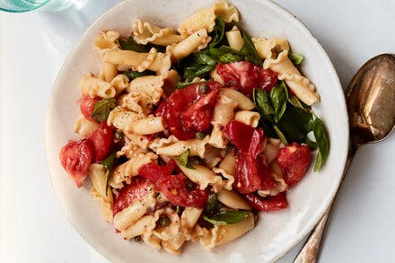 Pasta Salad With Summer Tomatoes, Basil and Olive Oil