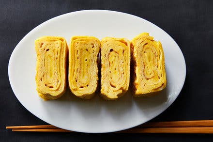 Tamagoyaki (Japanese Rolled Omelet)