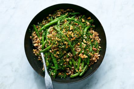Farro and Green Bean Salad With Walnuts and Dill