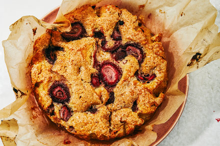 Image for Old-Fashioned Strawberry Cake