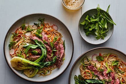 Soba Noodle and Steak Salad With Ginger-Lime Dressing