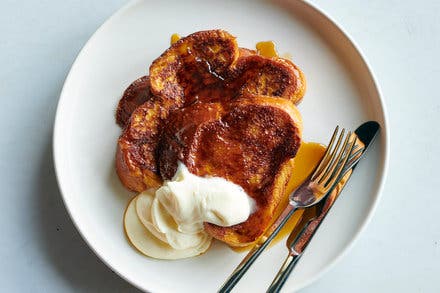 Challah French Toast With Cinnamon-Sugar Glaze