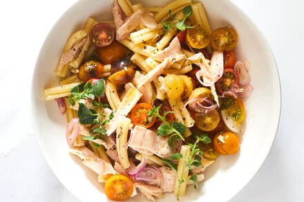 Pasta Salad With Marinated Tomatoes and Tuna