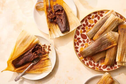 Tamales de Chile Rojo (Red Chile Tamales With Meat)