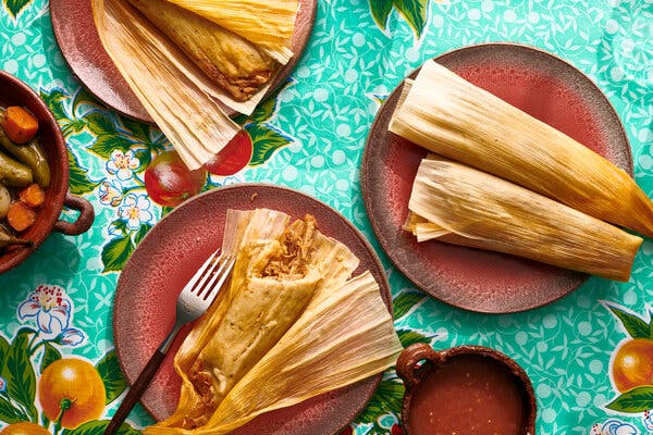 Tamales de Pollo (Chipotle Chicken Tamales)