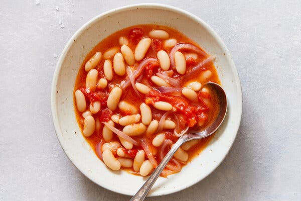 Tsaramaso Malagasy (White Bean Tomato Stew)