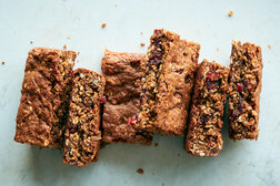 Image for Breakfast Bars With Oats and Coconut