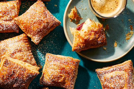 Image for Pastelillos de Guayaba (Guava Cheese Pastries)