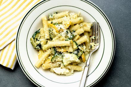 Summer Pasta With Zucchini, Ricotta and Basil